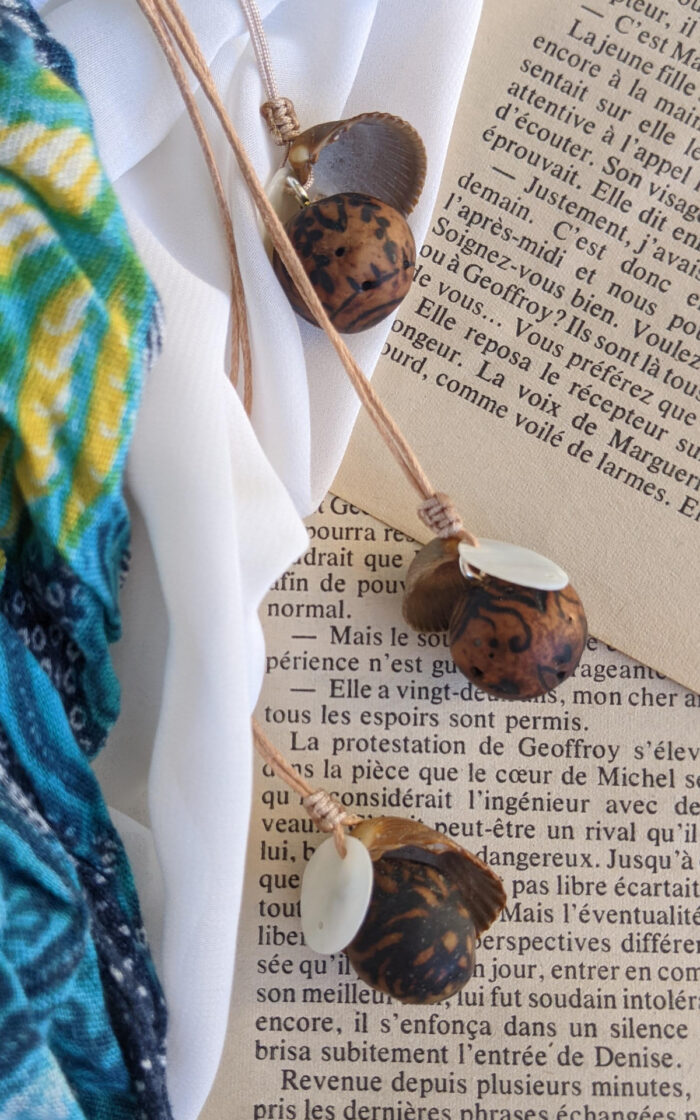 Bijoux en bois de chêne inspiration maritime et océanique